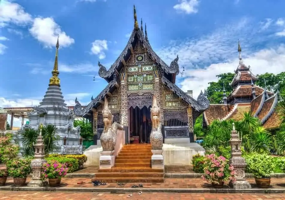11 Amazing Must Visit Temples In Thailand
