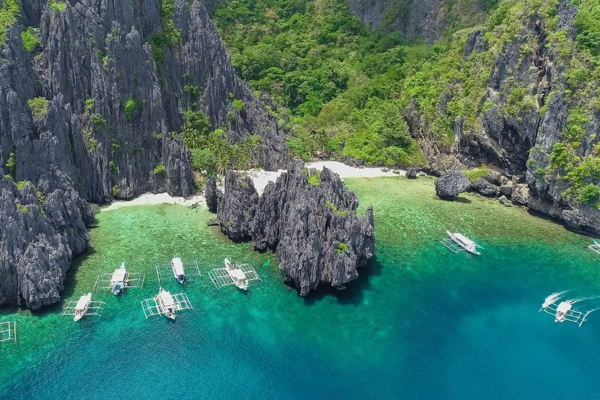 Thailand or The Philippines: Which ex-pat destination is right for you?