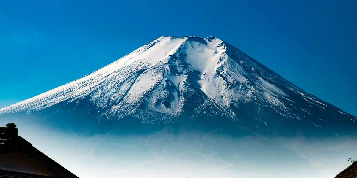 Hiking Fuji: Conquering Japan’s Iconic Volcano and Embracing the Ultimate Adventure