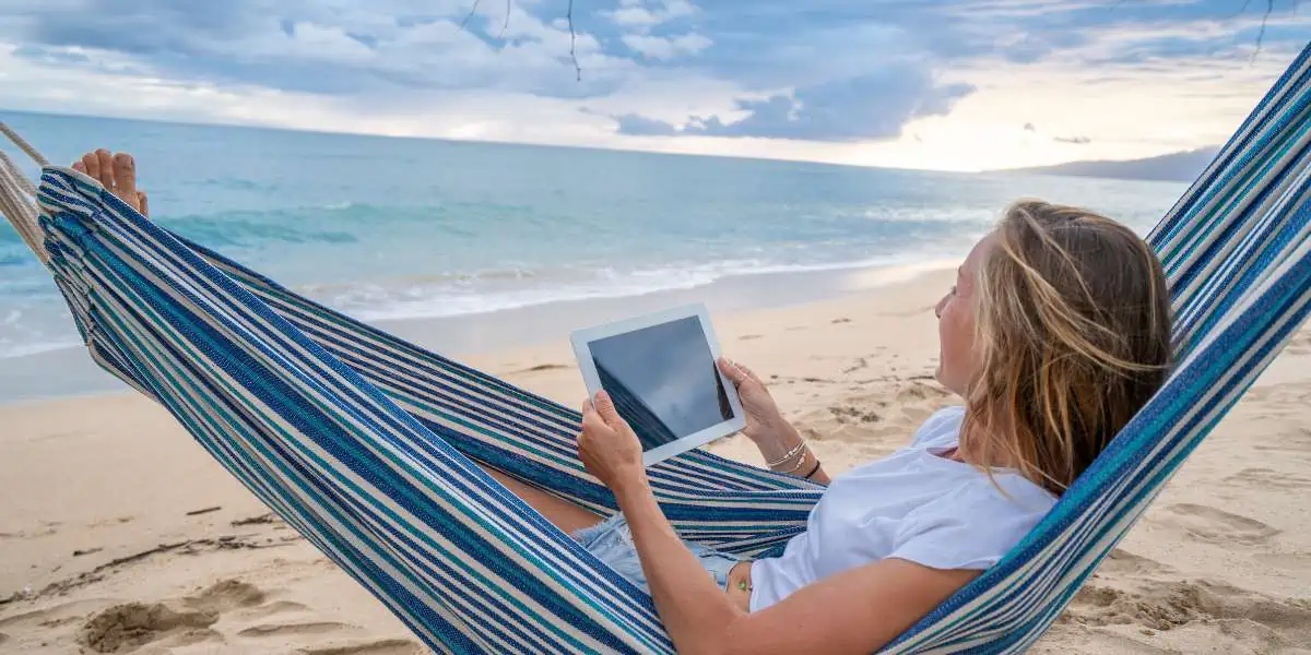 Thai Bliss: Mastering the Art of Remote Work in the Land of Smiles