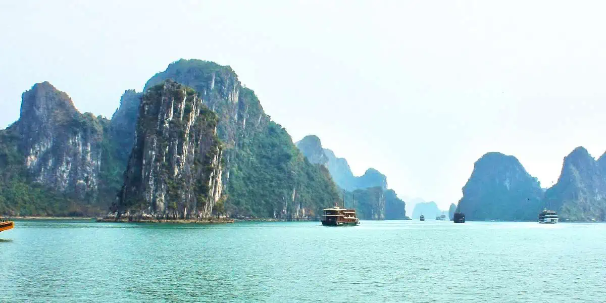 Sail into Serenity: Cruising the Picturesque Waters of Halong Bay