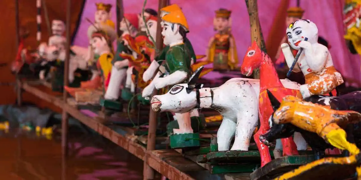 Step into a Realm of Enchantment: Unveiling the Mysteries of Vietnamese Water Puppetry